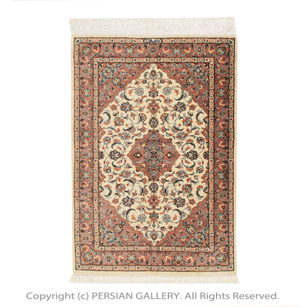 ペルシャ絨毯 クム産ファッラー工房絹100%　88×59cm商品番号 66742